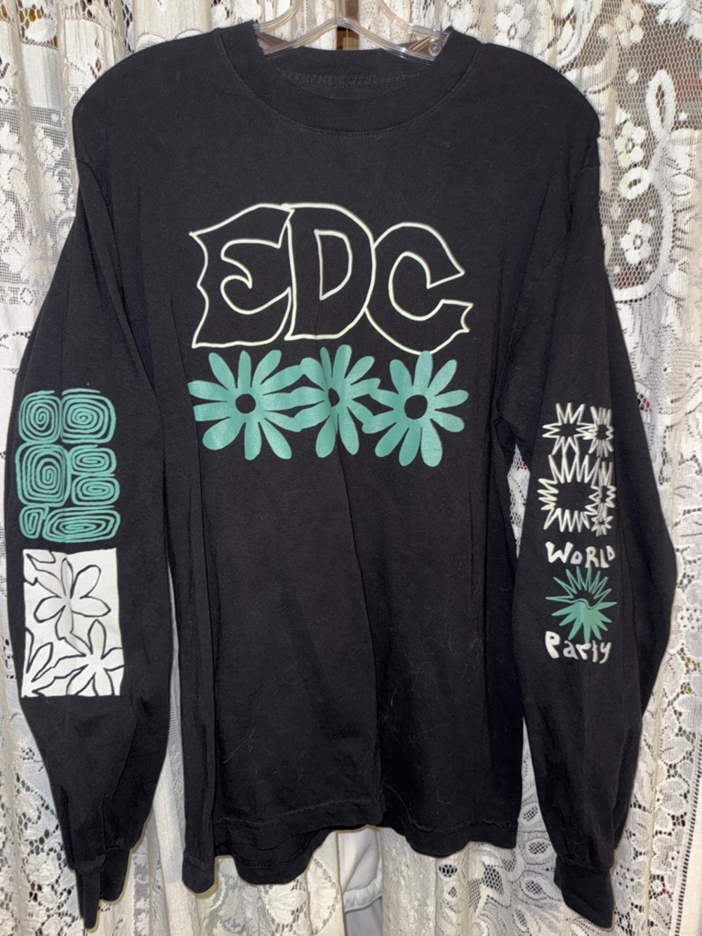 EDC Floral Graphic Long Sleeve Tee - Black/Green
